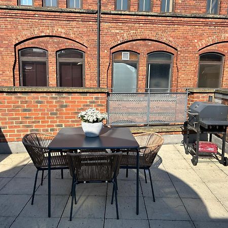 Central Leeds Townhouse With Private Roof Garden Sleeps 4 Екстер'єр фото