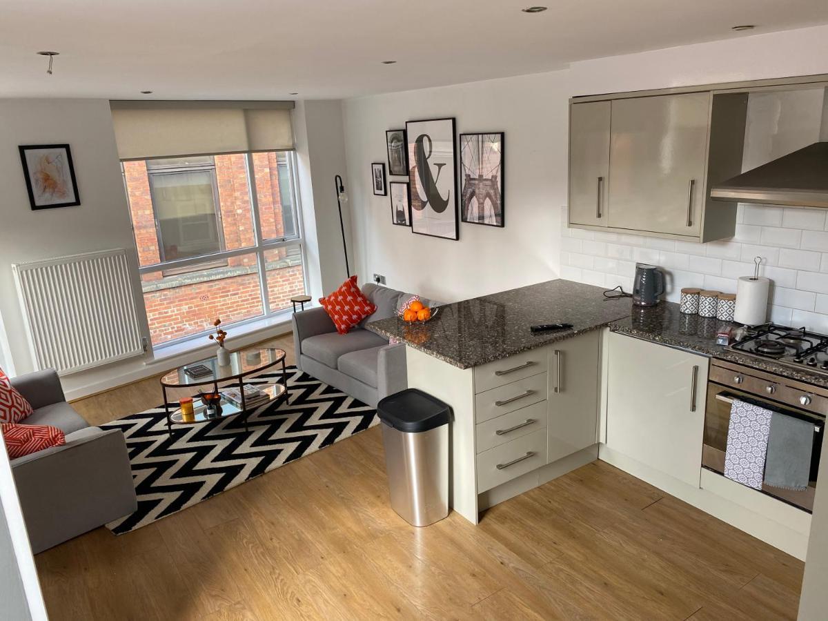 Central Leeds Townhouse With Private Roof Garden Sleeps 4 Екстер'єр фото