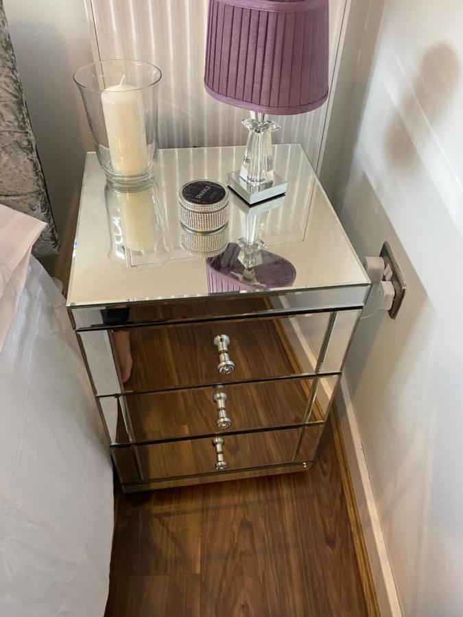 Central Leeds Townhouse With Private Roof Garden Sleeps 4 Екстер'єр фото