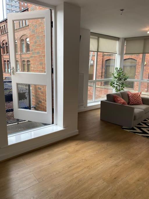 Central Leeds Townhouse With Private Roof Garden Sleeps 4 Екстер'єр фото
