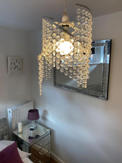 Central Leeds Townhouse With Private Roof Garden Sleeps 4 Екстер'єр фото
