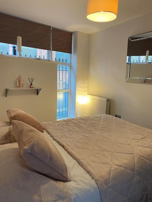 Central Leeds Townhouse With Private Roof Garden Sleeps 4 Екстер'єр фото
